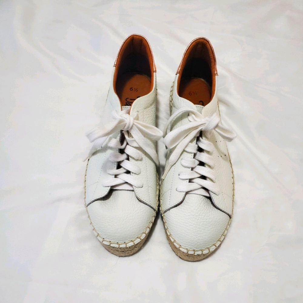 Dalson Espadrilles White Leather Size 6 1/2. NWT